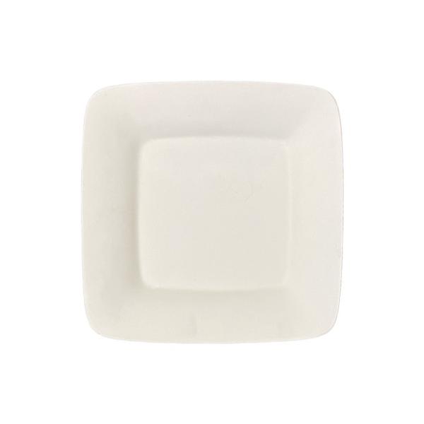 商品サイズ 約22.5cm×約22.5cm　高さ約2.8cm焼成後サイズ【参考】材質 磁器土メインディッシュやオードブル、パスタなど色々なお料理と相性の良いお皿です。※半製品になります。使用する場合は、焼成 1200〜℃以上で焼いてからお使...