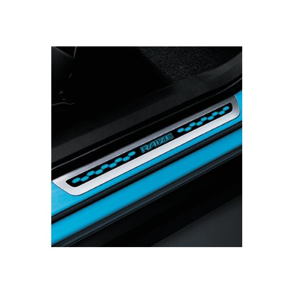 トヨタ（TOYOTA） トヨタ純正 イルミネーション付スカッフプレート
