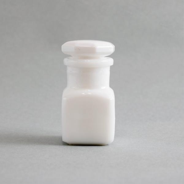 堀内製作所 歯科用ガラス リーグラス レトロ薬瓶 乳白 縦27mm×横26.5mm×高さ53mm 容量：約 8ml 女子文具 インク 万年筆 ガラス瓶 昭和ガラス