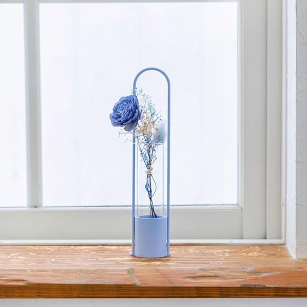 ●カラー：グレイッシュブルー●サイズ：(約) 幅45 × 奥行34 × 高さ203mm●重　量：(約) 127g●材　質：[本体] スチール（アクリル塗装）　　　　[  瓶  ] ガラス●生産国：日本※特記事項：ガラス瓶は直接火にかけたり局...