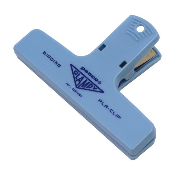 PENCO（ペンコ）らしい落ち着いた色合いが自慢のプラスチック製クリップ。ギザギザの口なのでスナック菓子などの袋留めに適しています。また、書類をまとめて挟んでおく時などにも便利です。※一部画像に他のカラーの商品を使用しています: 60000...