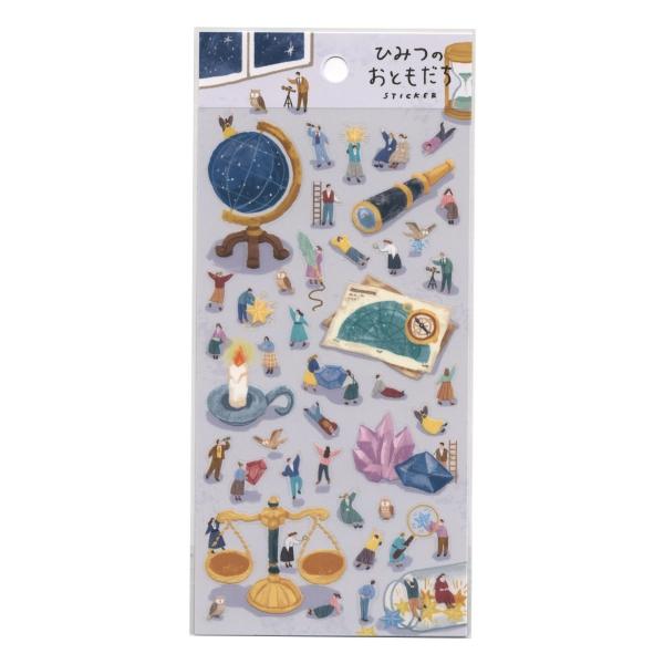 日常生活に紛れたこびとたちの様子を描いたPET素材のシールです。大きなモチーフピースとこびとピースを組み合わせて使うことで、物語性のあるデコレーションを楽しむことができます。・素材:透明PET、マットニス: 600000026144: