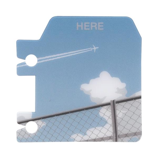 コクヨのロングセラーノート「Campus」と「Rollbahn」がコラボしました。Campusが意味する「学校」と、Rollbahnが持つ「滑走路」という言葉の空気や風景から着想を得たデザインです。リングタイプのロルバーンポケット付メモと、...