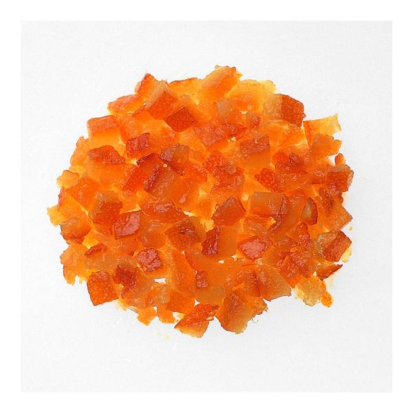 商品名：オレンジカット5ミリA<br>原材料：オレンジピール・砂糖・ホワイトキュラソー/酒精・香料<br>内容量：1kg<br><br>商品説明：5ミリ角と小さくカットしてあり一粒一粒にしっか...