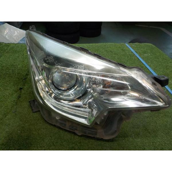 トヨタ（TOYOTA） ラクティス NSP122 右ヘッドランプASSY ハロゲン
