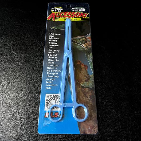 製品詳細材質 プラスチック全長 約２４.５CMプラスチック製なので柔らかく、生体に優しいピンセットです。先端が丸くなっているので、万が一に生体がピンセットに噛みついた時もケガを軽減します。先端の内側がギザギザしているので物をつかみやすい。手...