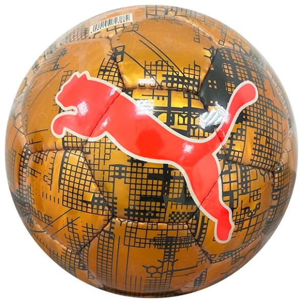 プーマ、サッカーボール4号球。グラフィックデザインとプーマキャットロゴが印象的なサッカーボール。◆JFA検定球◆4号球(小学生用)◆グローイングレッドモデル：2025年秋冬※北海道・沖縄・離島への配送は原則航空便で輸送するため、ボールの空気...