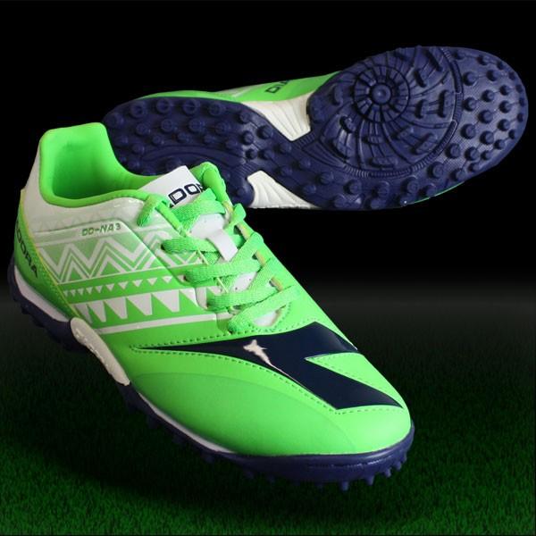 ディアドラ サッカー トレーニングシューズ。新品未使用。WC記念おまけあり。 DIADORA（ディアドラ） ジュニア DD-NA 3 R TF JR グリーン×ホワイト