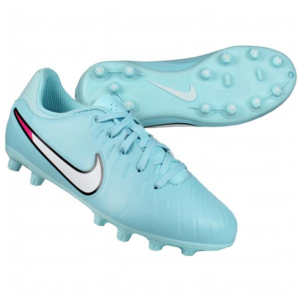 ナイキ、子供/ジュニア/キッズ用サッカースパイク。プリズムパック(PRISM PACK)。クラシックとフューチャーを融合したティエンポ、ジュニアモデルスパイク。エンジニアードレザーを使用することでボールタッチが向上し、素足のような真のフィッ...