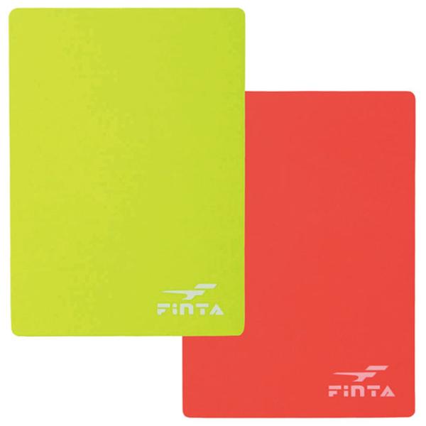 フィンタ、警告・退場カード。定番のレフリー用品。レッドカードとイエローカードの2枚セット。素材：合成樹脂サイズ：F(フリー)モデル：2022年春夏※カードを直接重ねて長時間保管すると色移りが発生する場合があります。別売りのカードケース等での...