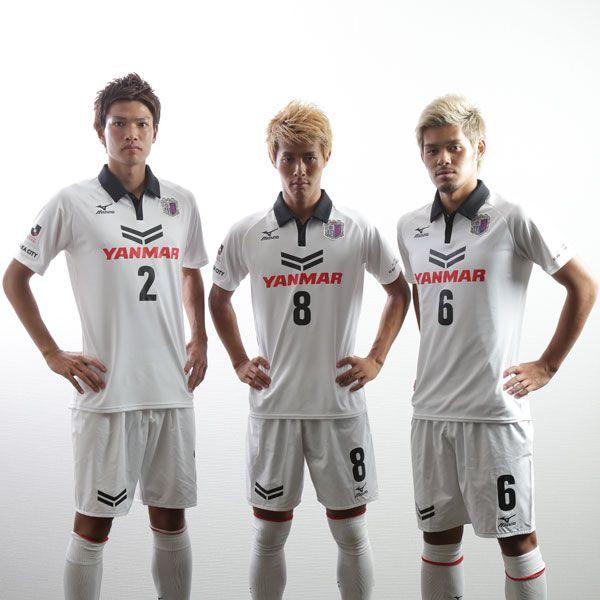 セレッソ大阪 2013 マンチェスター戦 ユニフォーム L ミズノ セレッソ大阪 2013 マンチェスター戦 ユニフォーム L ミズノ
