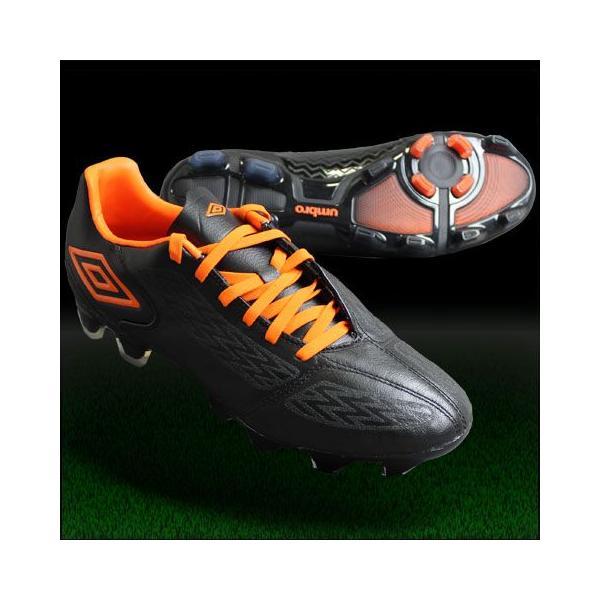 美品　umbro ジオメトラ アンブロサッカースパイク 『ジオメトラ』シリーズ