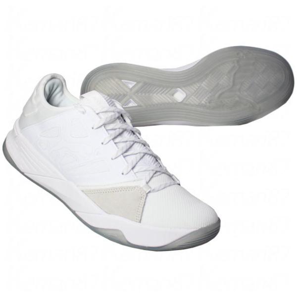 ダーマコレクション❤️新品未使用ポンチョ PUMA アクセラレイト ターボ ニトロ プーマホワイト 【PUMA