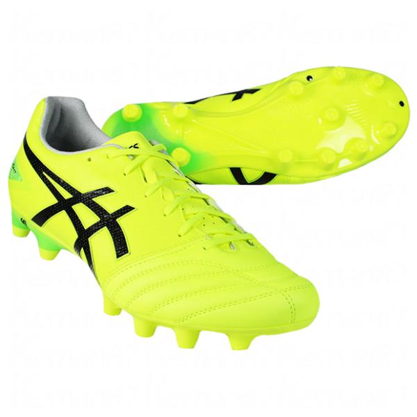 アシックス、大人/メンズ用サッカースパイク。GEL STORYと履き心地が進化した「DS LIGHT PRO」。クッション性と軽量性を両立したfuzeGELを踵に配置することで、走行時に適切な衝撃緩衝性を発揮。より足の形に沿った、フィット感...