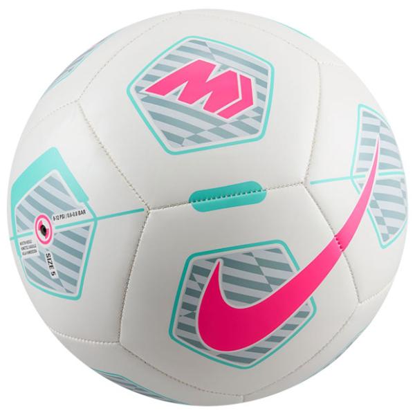 ナイキ、サッカーボール5号球。フットウェアーとデザイン連動したサッカーボール。ミシン縫いのケーシングで耐久性を強化し、長期間の使用に対応。◆5号球(中学生〜大人用)◆ホワイト×オーシャンキューブ×ピンクブラストモデル：2025年春夏※北海道...