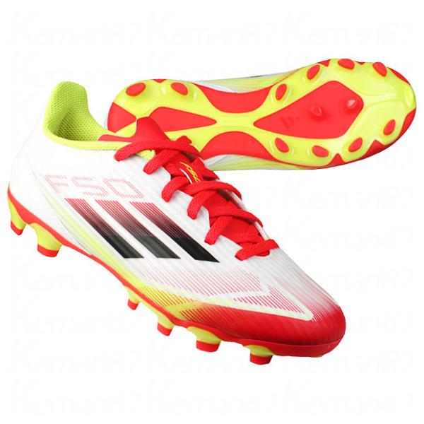 アディダス、子供/ジュニア/キッズ用サッカースパイク。ピュアビクトリーパック(PURE VICTORY PACK)。アディダスのアイコニックなスピードコンセプトモデル「F50」のジュニアサッカースパイク。3Dラインを戦略的に配置したファイバ...