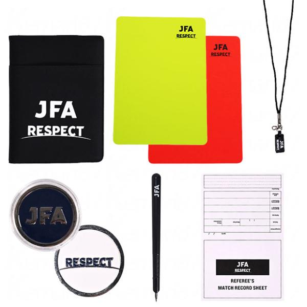 サッカー日本代表、レフリー用品セット。JFAオリジナル審判グッズ。「JFA RESPCT」ロゴデザイン入りレフェリーアイテムセット。◆レフェリーカードケース◆レフェリーカード(イエロー、レッド)◆レフェリートスコイン(ケース入り)◆ホイッス...