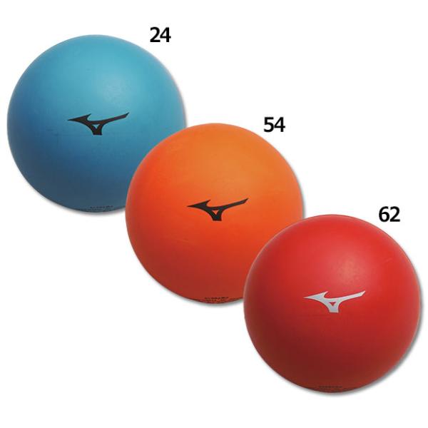ミズノ、リフティングボール。ボールの芯を捉える練習や繊細なボールタッチ等のスキル向上に最適な、トレーニング用ミニボール。◆ステップ2：小さいボールでリフティング!素材：合成ゴムサイズ：F(直径約10cm)質量：約170gモデル：2025年春...