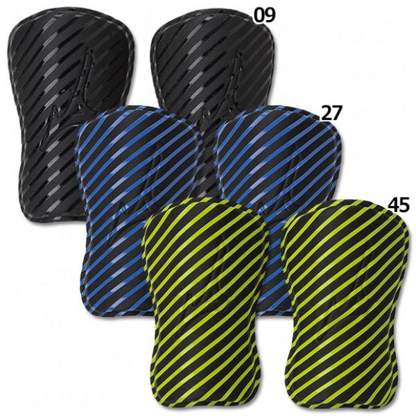 ミズノ、サッカー用レガース。選手のパフォーマンスアップのために作られたゼログライドのアクセサリーシリーズ。グリップ機能付きの軽量シンガード。表面のラバー素材がストッキングとのズレを軽減。◆ZEROGLIDE◆軽量◆抗菌防臭素材：合成樹脂サイ...