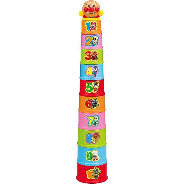 10個のカップを重ねる、並べる、物を入れるなど豊富な遊びができます。カップの側面に数字が入っているので、積み重ねながら1~10までの数字が学べます。1~3才頃まで年齢別に様々な遊び方ができます。カップの底面にも数字と仲間たちの彫刻が入ってい...