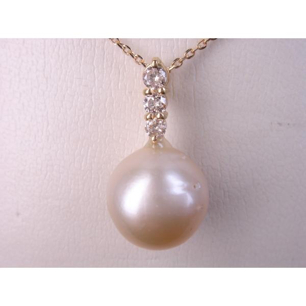 18金南洋ゴールデンパールペンダントネックレス 11．8mm