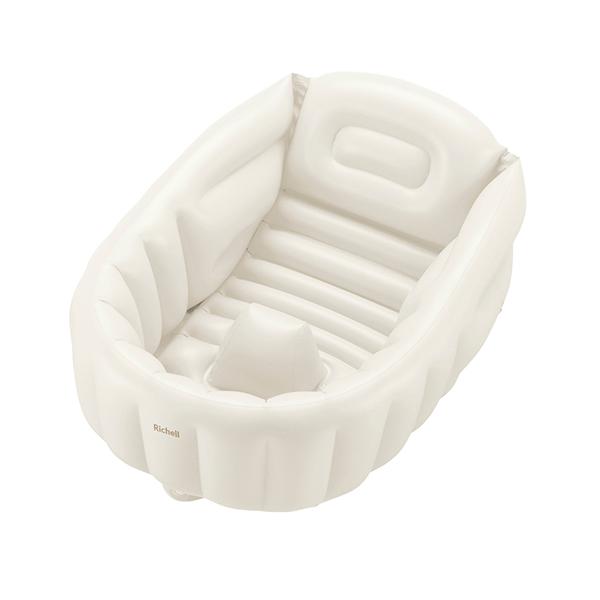 ●赤ちゃんをしっかりキャッチストッパーが赤ちゃんのずり落ちを防ぎます。●姿勢をキープ背中にぴったりフィットして、姿勢をキープします。●丈夫で使いやすい●ひっくり返さず排水●ひっかけフック付き●折りたたんでコンパクト●シンクで沐浴