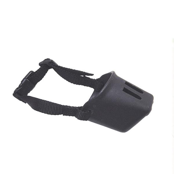 安全でやさしい愛犬用口輪かんたんに脱着できるワンちゃん用口輪。安全で口にやさしく安心して散歩ができ、グルーミングや診察のときも便利。