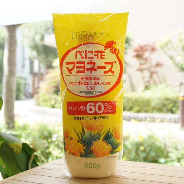 ■圧搾製法のべに花一番（高オレイン酸タイプ）を使用しております。（食用植物油脂中べに花油は３０％）■注目のオレイン酸が６０％（脂肪酸中）含まれています。■オレイン酸は、熱に強く酸化されにくい脂肪酸として注目されています。■調味料（アミノ酸）...