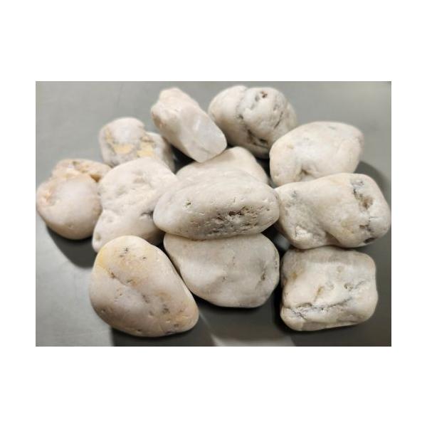 大特価！天然白那智石 4０mm (輸入品)天然白那智石。4０mmサイズ、おおよその大きさを揃えた那智石です。お庭にまかれたり、手洗い場の水はね防止、化粧に…輸入メーカー協賛！数量限定　在庫一掃セール価格です。在庫入れ替えの為、在庫限りですが...