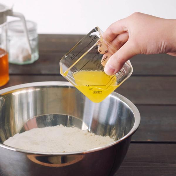 コンパクトなキューブ形状で、洗いやすく、スッキリと収納できます。透明度が高くて熱に強いポリカーボネート製です。サイズ：W77×D63×H70（mm）／カラー：クリア材質：ポリカーボネート生産国：中国sweets-prepare1sweets...