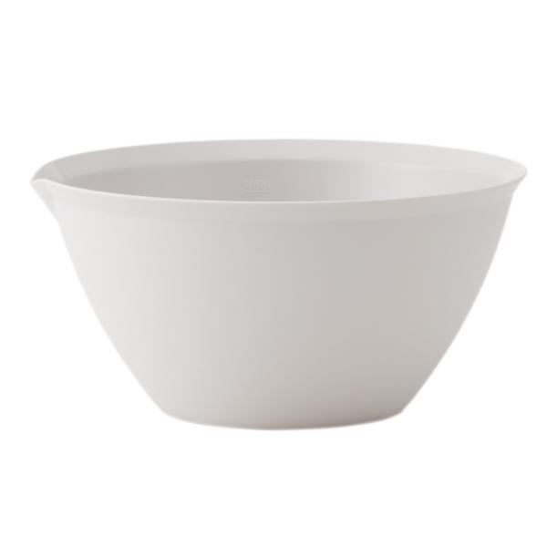 調理の下ごしらえ等に便利な樹脂製のボウルです。目盛りと注ぎ口が付いているので、計量が必要なものにも使えます。「Namo コランダー 22cm」に重ねて収納することができます。電子レンジ使用可食器洗い乾燥機使用可オーブン使用不可耐熱温度120...