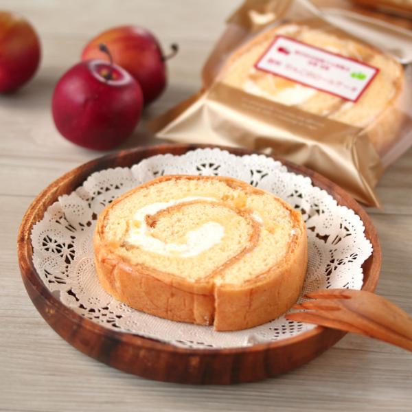 信州産のリンゴを使用しカステラとシュー皮別々の生地で巻き上げ甘さ控えめのシューロールケーキに仕上げました。手造りの逸品です。第２５回全国菓子大博覧会金賞受賞。【商品番号】MH-41【内容量】１個【原材料】卵、砂糖、小麦粉、油脂（原料に大豆を...