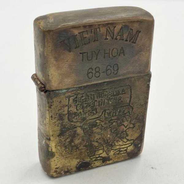 ZIPPO ジッポー ベトナム 1968年 ピーナッツ チャーリーブラウンとルーシー ビンテージ ベトナムジッポー 中古 動作確認済み