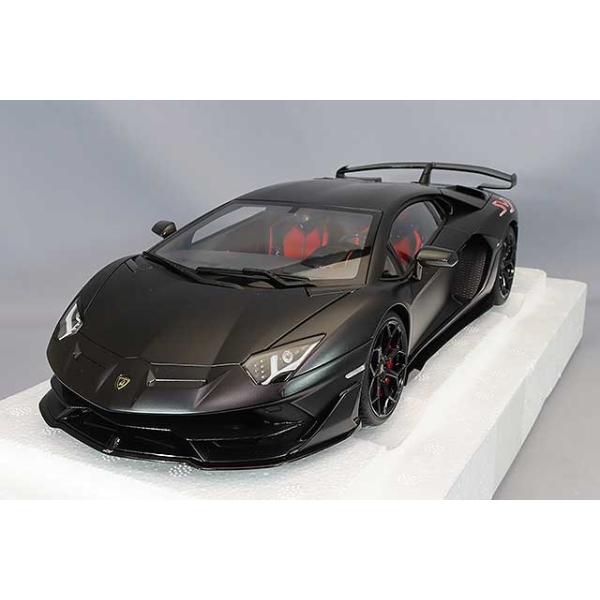 オートアート コンポジット 1/18 ランボルギーニ アヴェンタドール SVJ