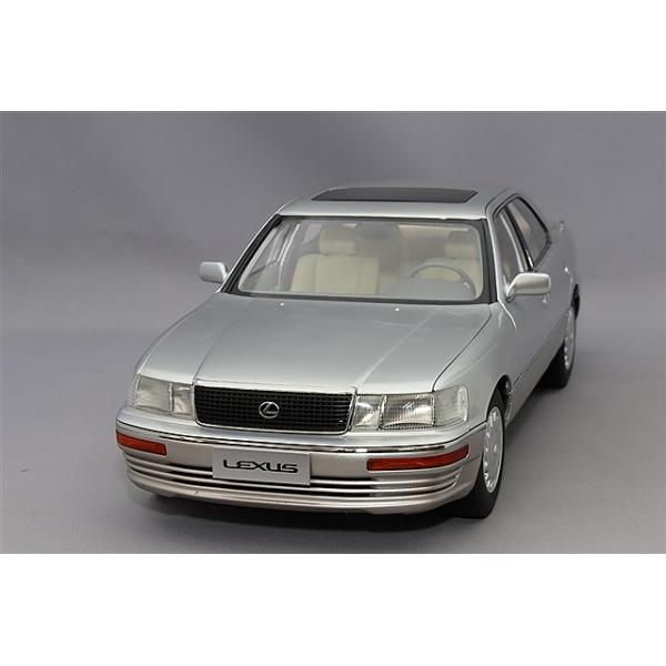 No535 ジャンクミニカー1/18箱あり LEXUS LS400 20/99 Lexus LS400 1/18 Diecast Model Loose, Out of Print, Good