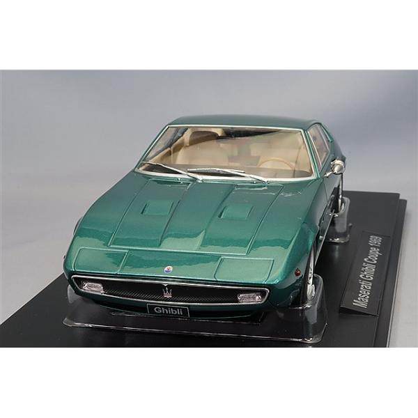 限定　マセラティ  ギブリ  1/18  ミニカー  ホワイト 1/18 75808 マセラティ クアトロポルテ GT S （ホワイト