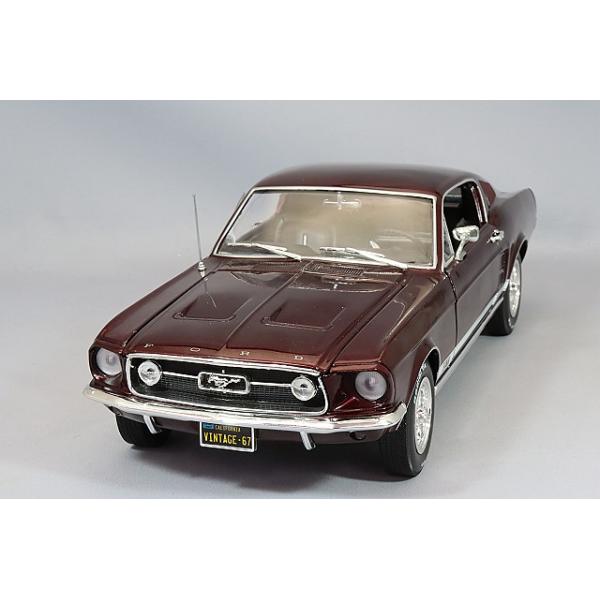 アメリカンマッスル 1/18 1967 フォード マスタング 2+2 GT