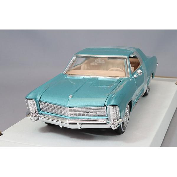 マイスト 1/26 1965 ビュイック リビエラ メタリックブルー : キッド