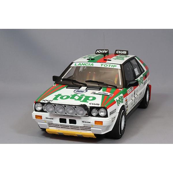 京商 1/18 ランチア デルタ HF 4WD
