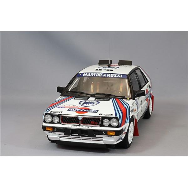 京商 1/18 ランチア デルタ HF 4WD 1987 オリンパス ラリー ウィナー #3 J.カンクネン/J.ピーロネン