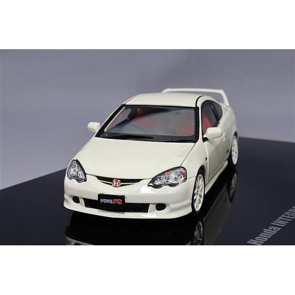 LCDモデル 1/43 ホンダ インテグラ タイプR (DC5) ホワイト