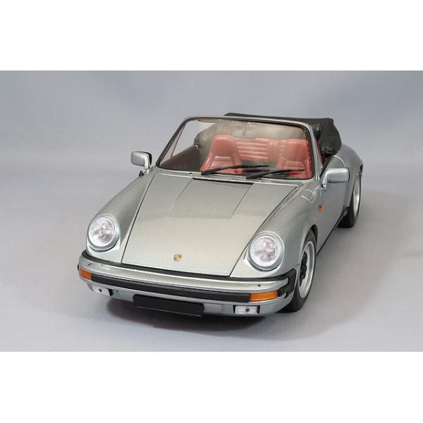 ミニチャンプス 1/43 ポルシェ 911 カブリオレ 2匹 犬付き② 限定 ミニチャンプス 1/18 ポルシェ 911 カレラ 3.2 カブリオレ 1983