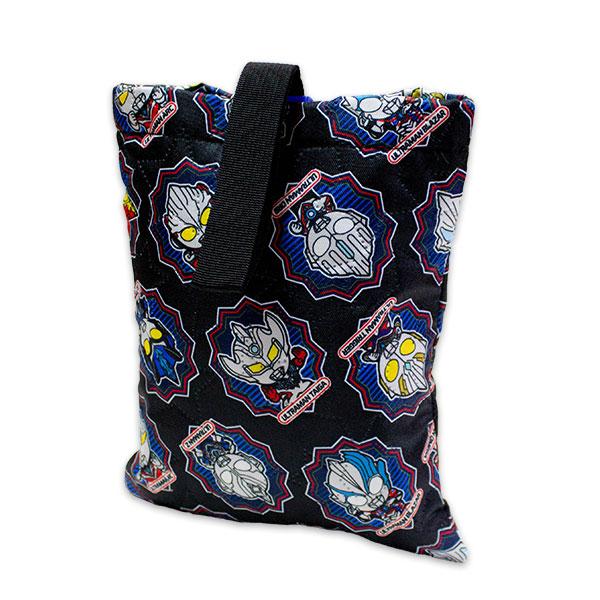 上靴入れ 上履き入れ シューズケース シューズバッグ シューズ入れ ウルトラマン ウルトラヒーローズ ULTRAMANシューズケースになります。ポリエステル素材なので軽くて丈夫でシワが寄りにくく速乾性が高いところが特徴です♪【サイズ】約27...