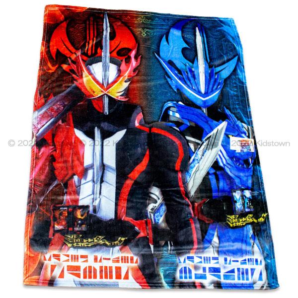 仮面ライダーセイバー ハーフケット毛布 約100×140cm もうふ 毛布 お昼寝毛布 ブランケット 膝掛け 膝かけ ひざかけ