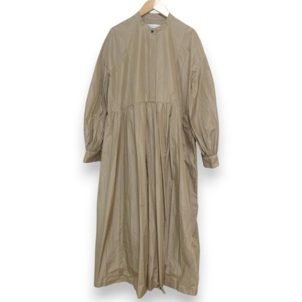 美品アドーア ドライツイルプリーツワンピースベージュサイズ38