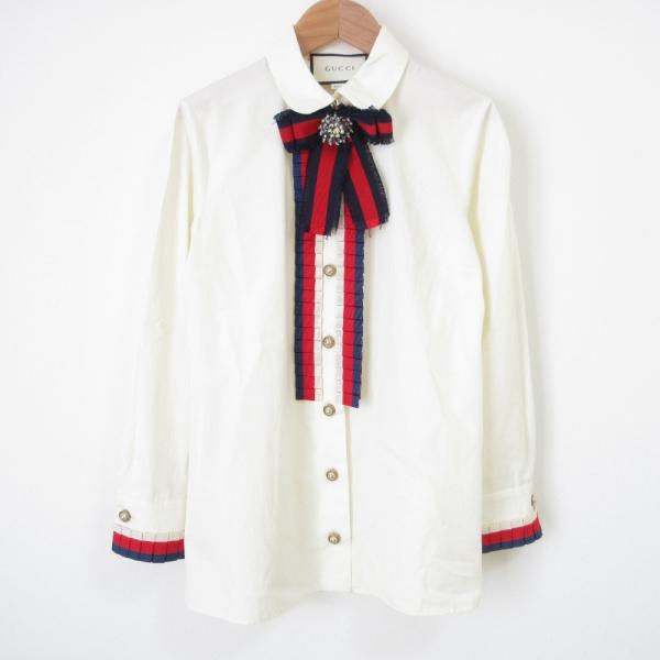 GUCCI - 良品 GUCCI グッチ ウェブボウ リボンブローチ付き コットンポプリン 丸襟 長袖シャツ フリルブラウス 451007 38 オフホワイト レディース 古着 中古 USED GUCCI 良品 グッチ ウェブボウ リボンブローチ付き コットン