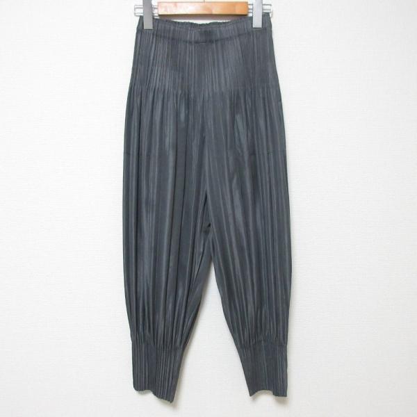 イッセイミヤケ PLEATS PLEASE プリーツ　ショートパンツ イッセイミヤケ プリーツプリーズ パンツ JF165 ISSEY MIYAKE