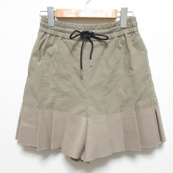 サカイ　Sacai スカートプリーツショートパンツ sacai（サカイ） 美品 23SS sacai プリーツ ウールドッキング ショート