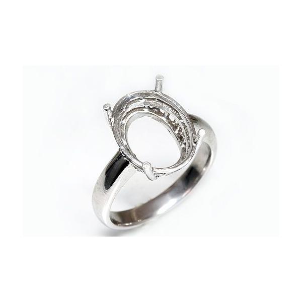 シンプルなデザインの大型オーバル石用空枠です。石のサイズによってはカボション石も留めることが出来ます。この枠にはオーバル14ミリ×11ミリ（誤差0.3ミリ）のルースを留めることが出来ます。○ルース形状：オーバル（一部カボション石可）○ルース...