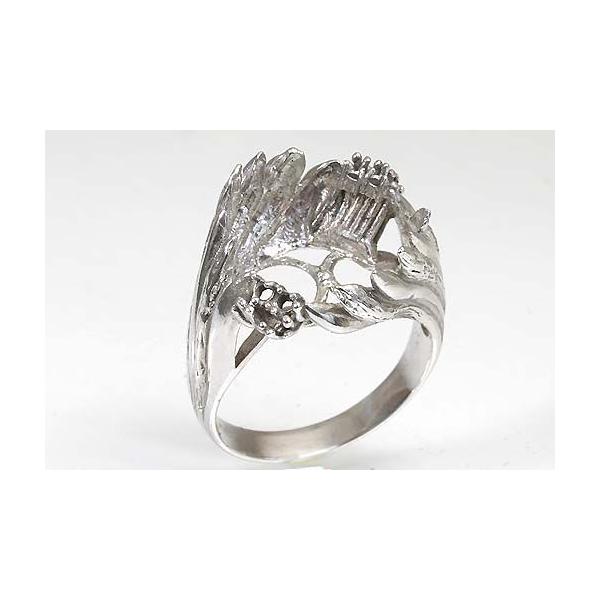 たっぷり地金を使用したルースを包み込むようなタイプの空枠。この枠には直径11〜12ミリの丸珠（真珠・水晶・珊瑚・翡翠など）を留めることが出来ます。○ルース形状：丸珠○ルースサイズ：φ11〜12ミリ○素材：シルバー925（その他の素材は御相談...